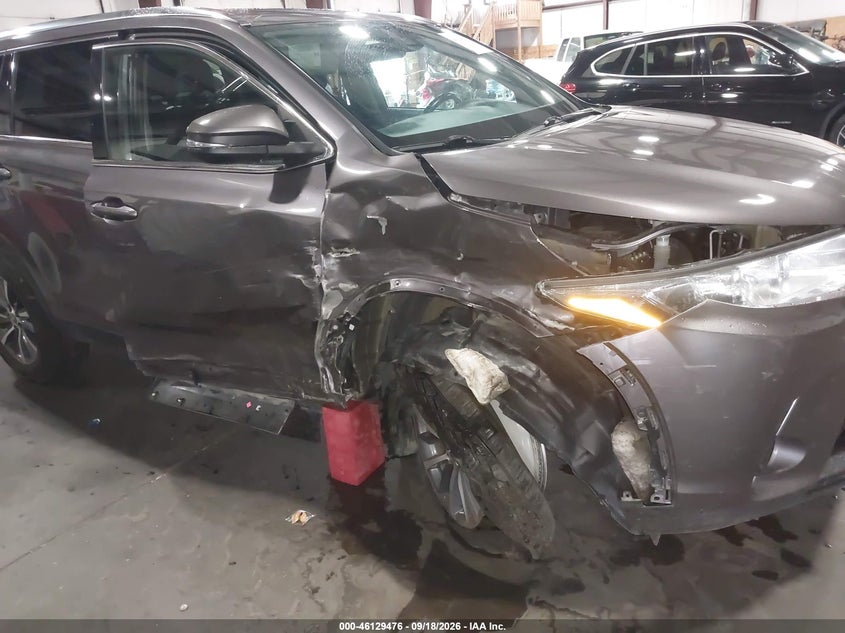 TOYOTA HIGHLANDER - zdjęcie 6