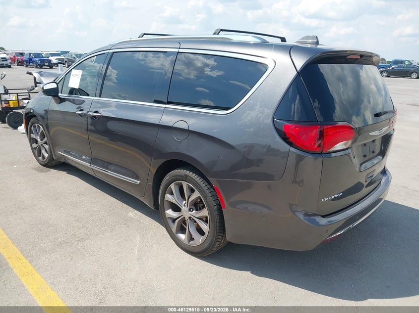 Vin: 2c4rc1gg9lr116895, lot: 46629235, chrysler pacifica limited 20203