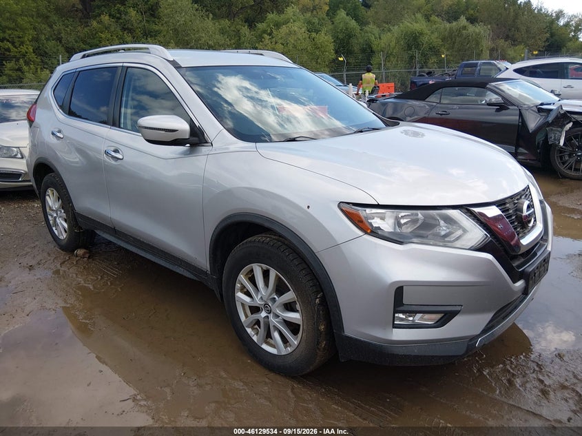 2017 NISSAN ROGUE auction photo 1