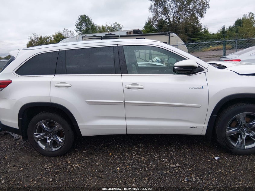 TOYOTA HIGHLANDER HYBRID - zdjęcie 14