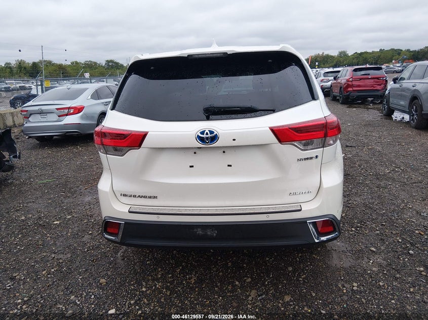 TOYOTA HIGHLANDER HYBRID - zdjęcie 17