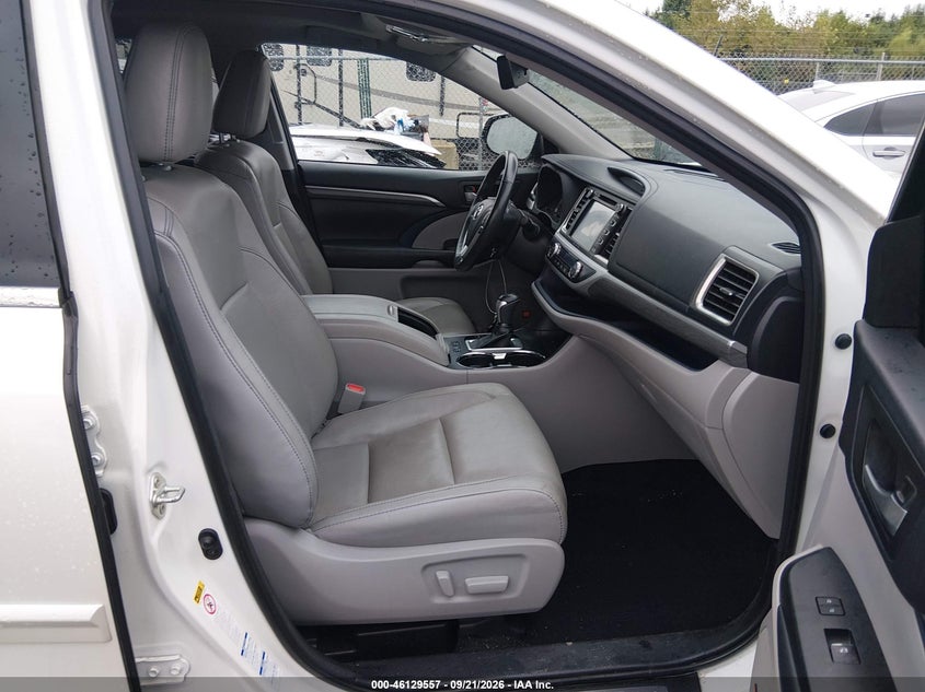 TOYOTA HIGHLANDER HYBRID - zdjęcie 5