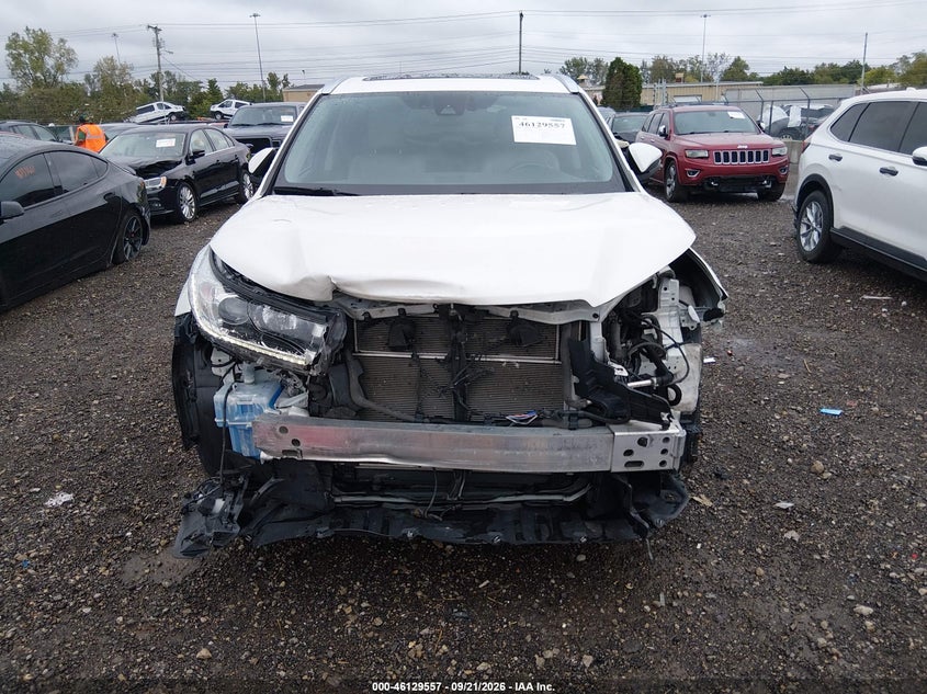 TOYOTA HIGHLANDER HYBRID - zdjęcie 6