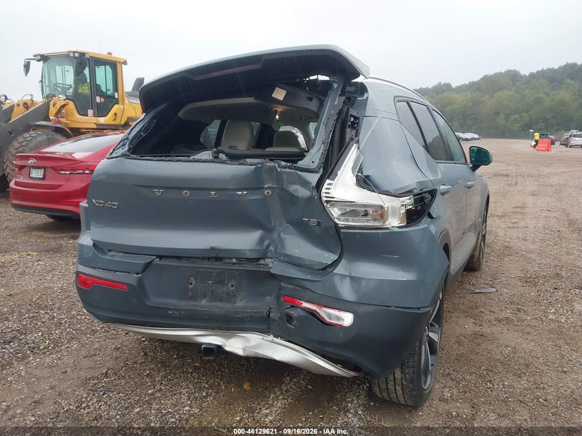 VOLVO XC40 2020 VIN YV4162UK0L2303988