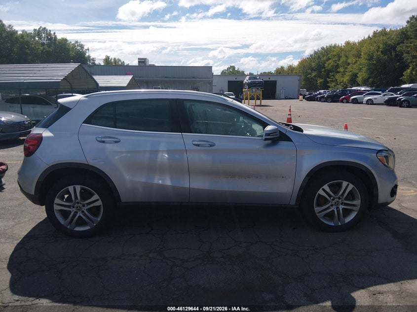 2020 MERCEDES-BENZ GLA 250 4MATIC · Фото 13