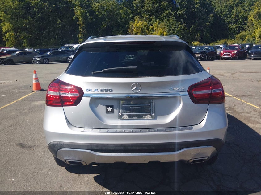 2020 MERCEDES-BENZ GLA 250 4MATIC · Фото 16