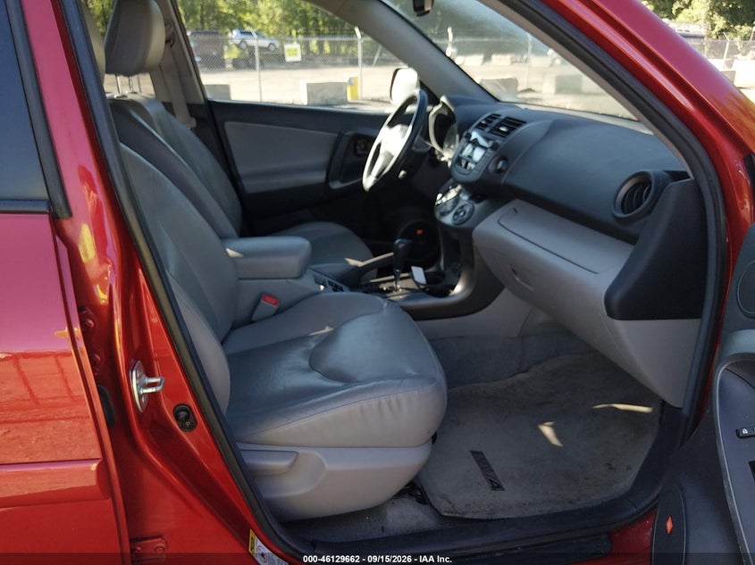 2010 TOYOTA RAV4 auction photo 5