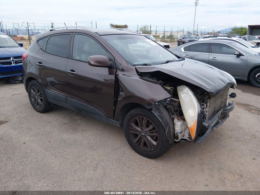 2015 HYUNDAI TUCSON SE