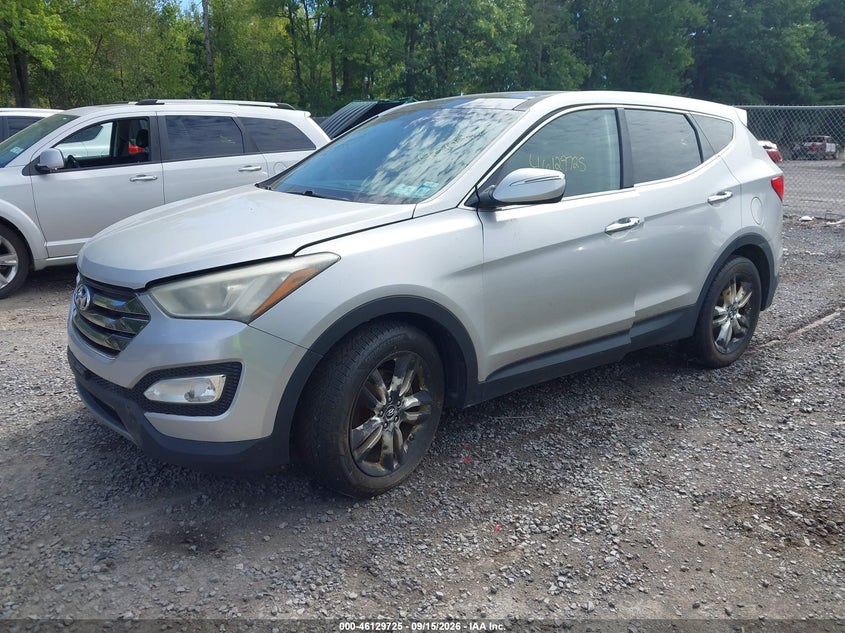 2013 HYUNDAI SANTA FE auction photo 2