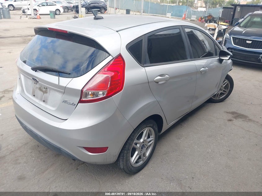 Vin: 3fadp4ej2hm144699, lot: 46629501, ford fiesta se 20174