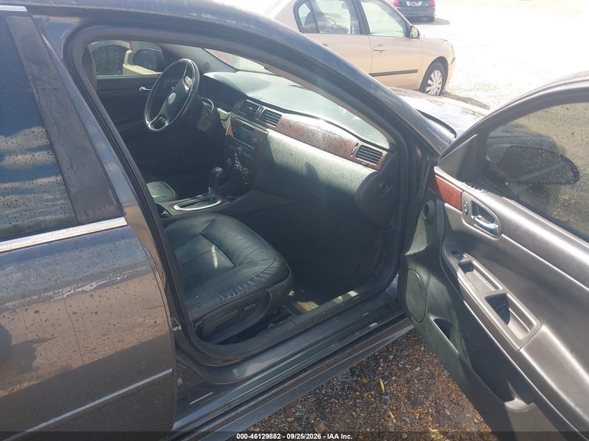 2010 CHEVROLET IMPALA LTZ · Фото 5