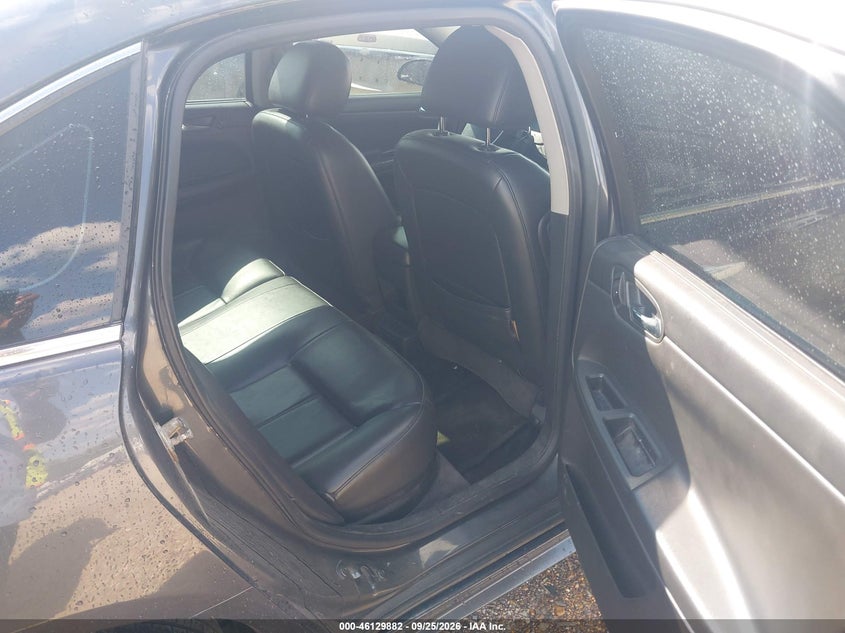 2010 CHEVROLET IMPALA LTZ · Фото 8