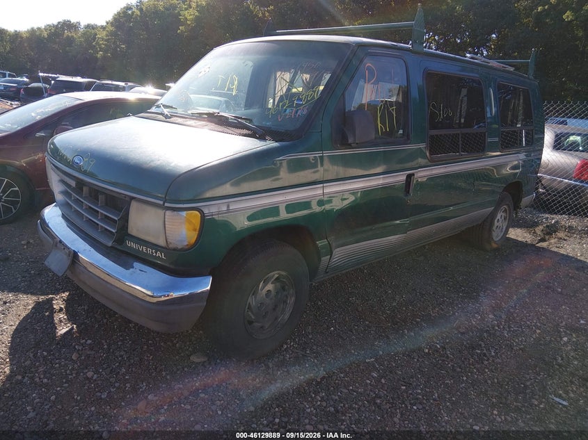 1993 Ford Econoline, Left Front, IAAI, VIN 1FDEE14N0PHB42178 — photo 2