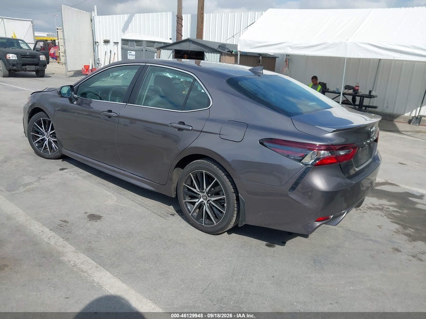Vin: 4t1g11ak8ru872493, lot: 46629668, toyota camry se 20243