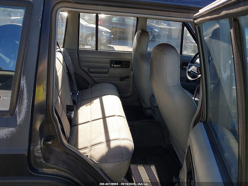 1996 JEEP CHEROKEE auction photo 8