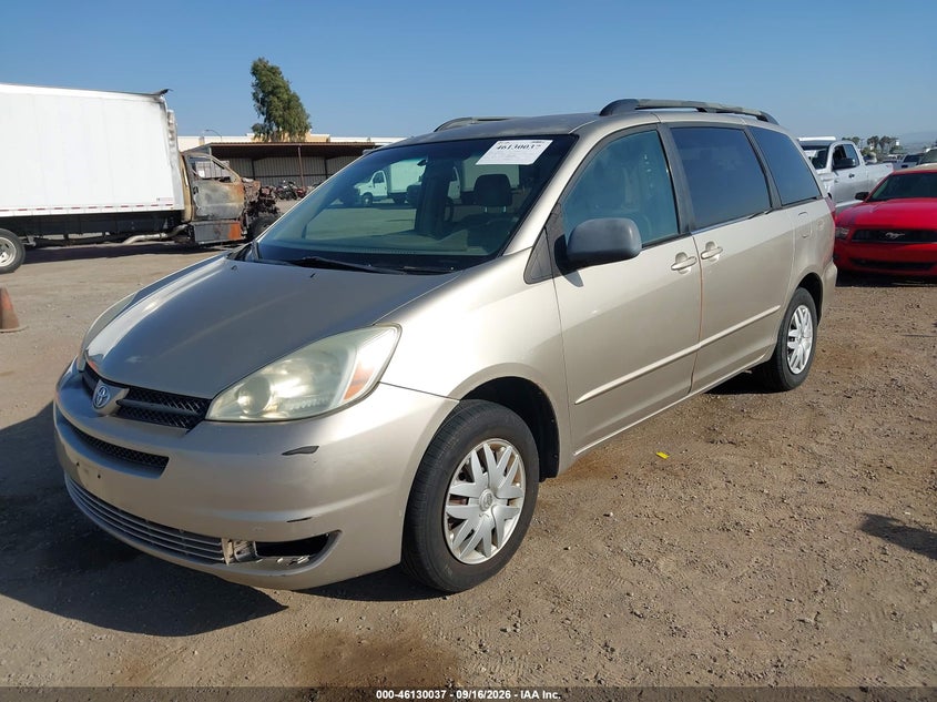 2005 TOYOTA SIENNA auction photo 6