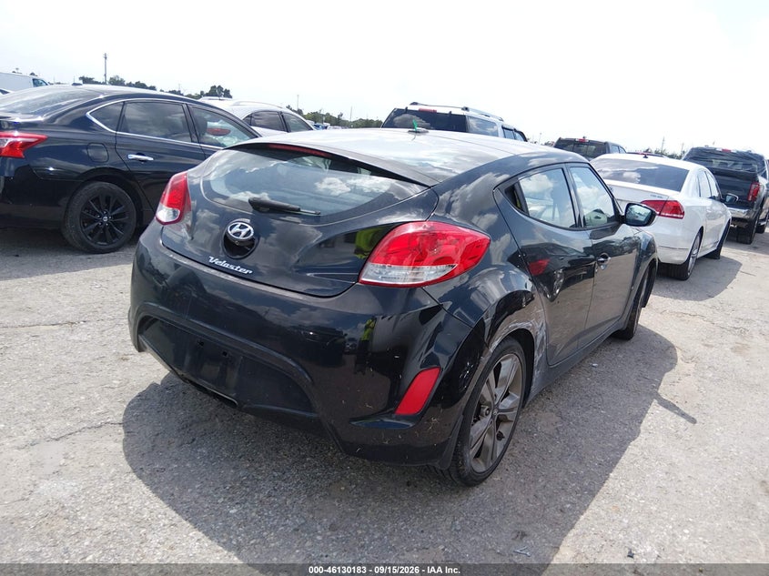 2016 HYUNDAI VELOSTER auction photo 4