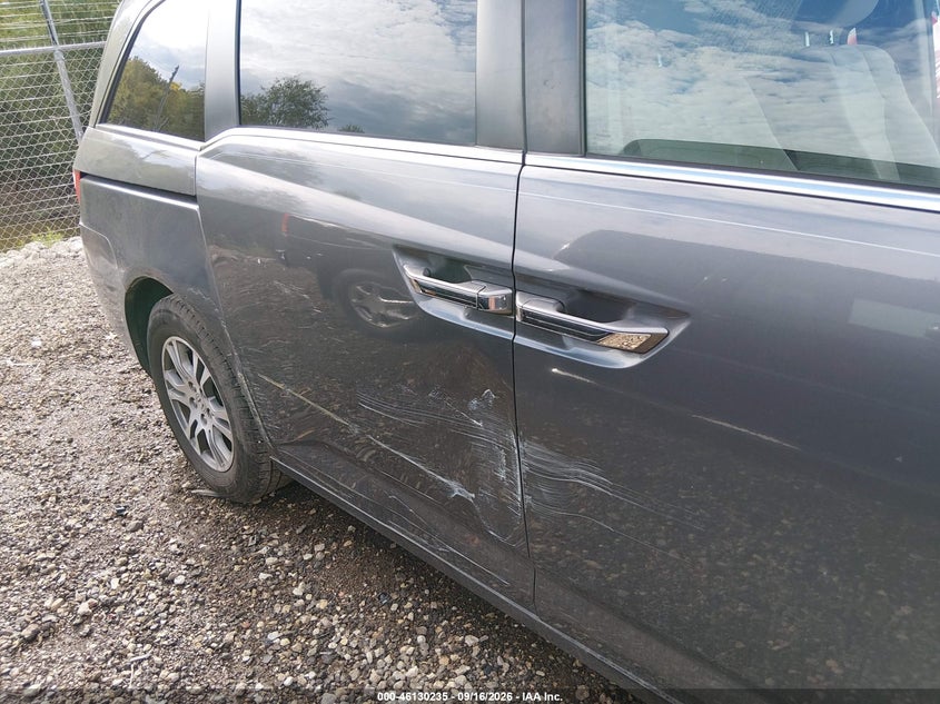 2013 HONDA ODYSSEY auction photo 6