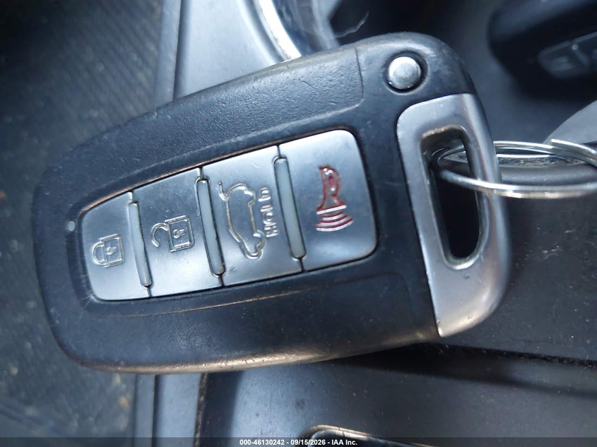 KIA SORENTO 2011 VIN 5XYKW4A26BG111745