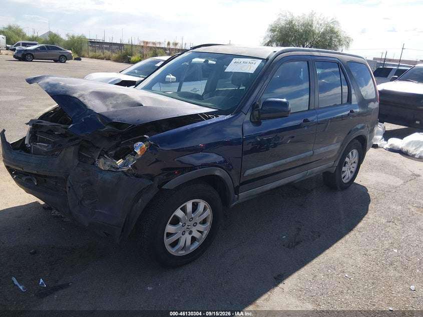 2006 Honda CR-V, Front End, IAAI, VIN SHSRD78856U445092 — photo 2