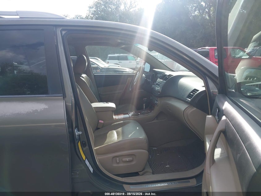 2008 TOYOTA HIGHLANDER auction photo 5