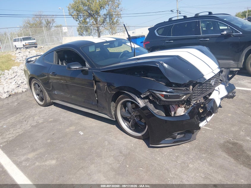 FORD MUSTANG - zdjęcie 1