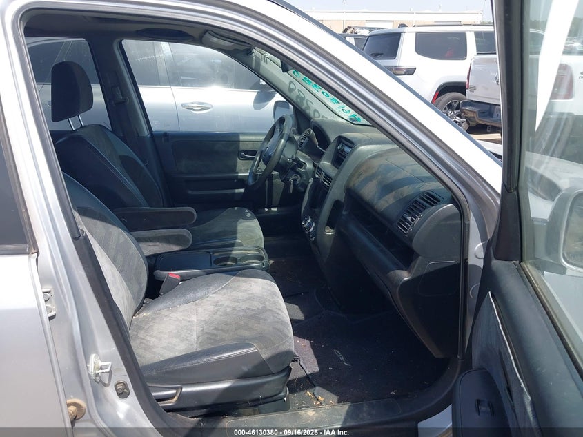 2002 HONDA CR-V auction photo 5