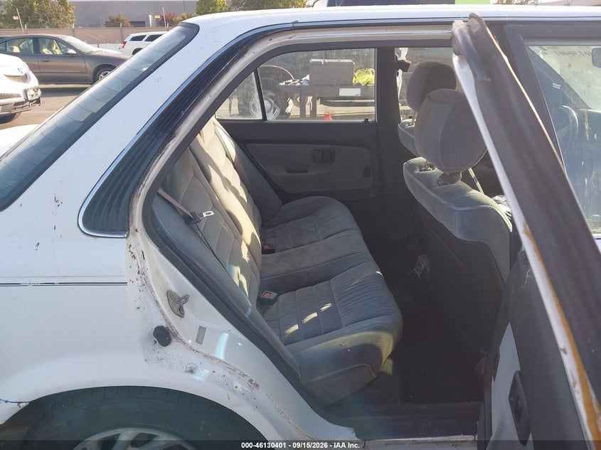 1990 TOYOTA COROLLA auction photo 8
