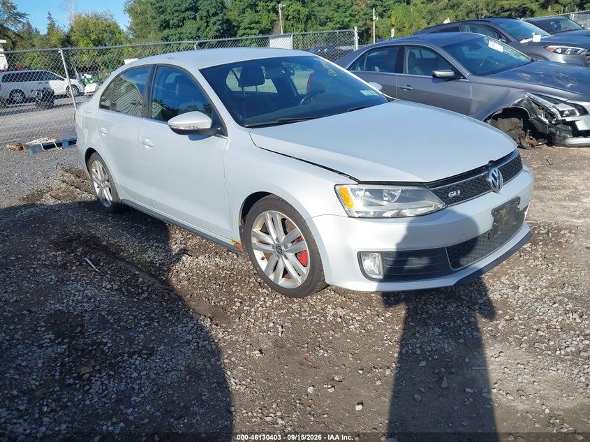2013 VOLKSWAGEN JETTA auction photo 1
