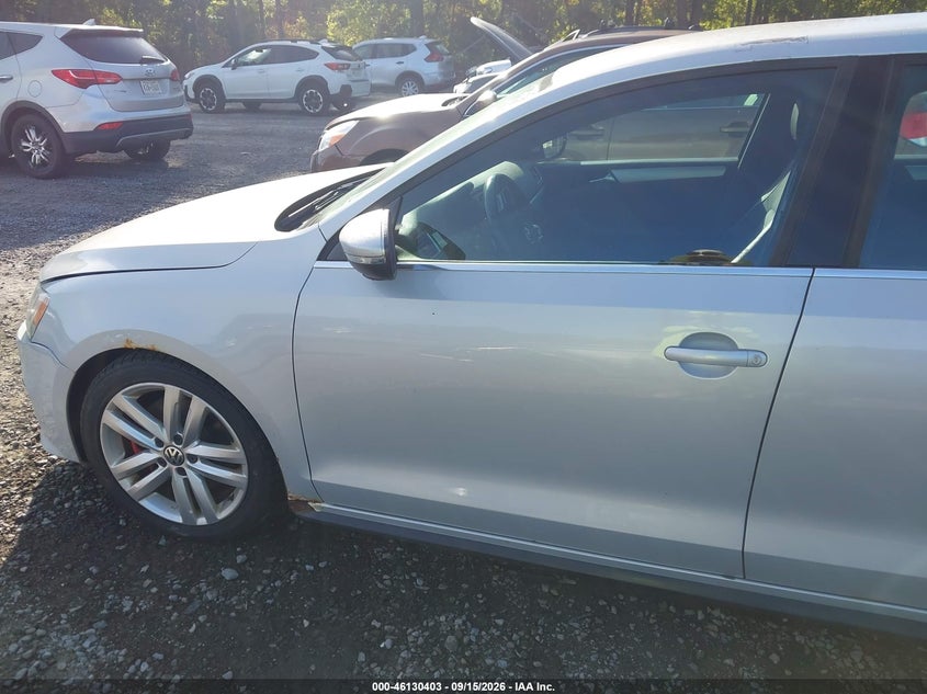 2013 VOLKSWAGEN JETTA auction photo 6