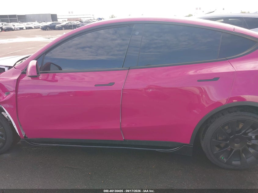 TESLA MODEL Y - zdjęcie 14