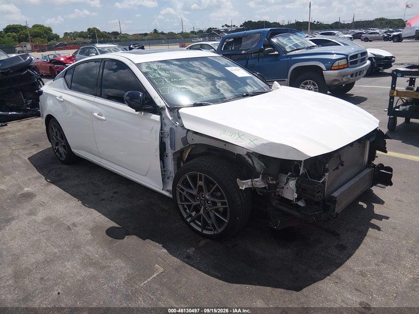 Vin: 1n4al4cv0rn300072, lot: 46630217, nissan altima sr vc-turbo fwd 2024 img_1
