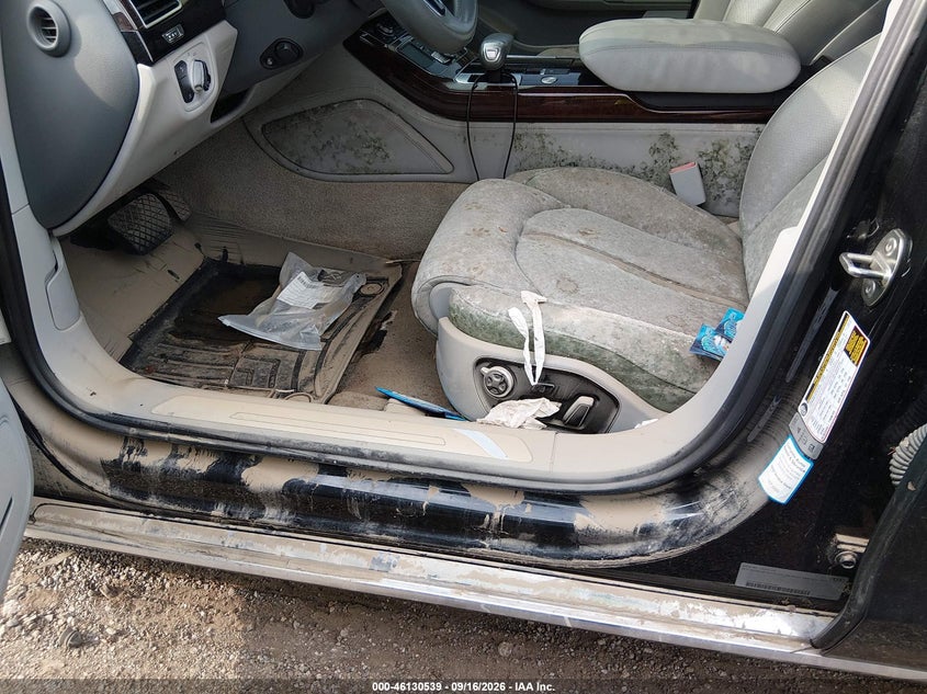 Фото 6 - AUDI A8 L