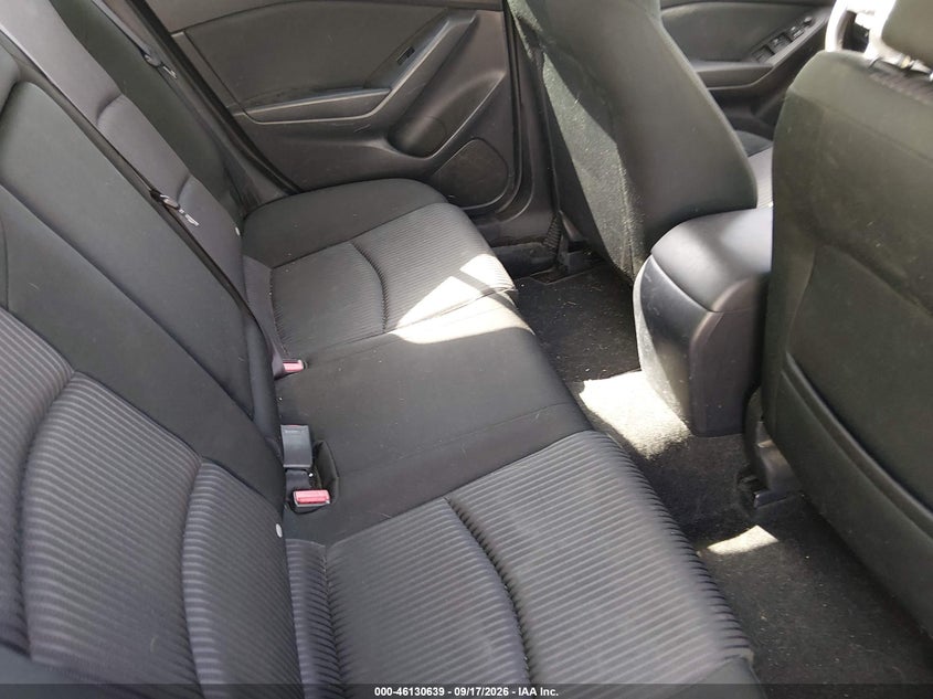 2015 MAZDA MAZDA3 auction photo 8