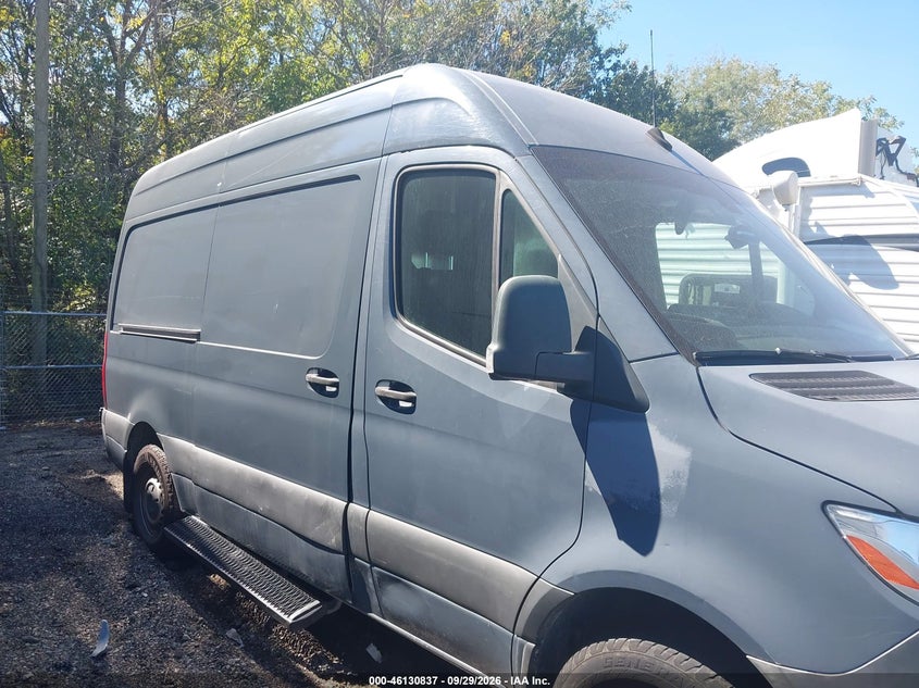 2019 MERCEDES-BENZ SPRINTER 2500 STANDARD ROOF V6 · Фото 13