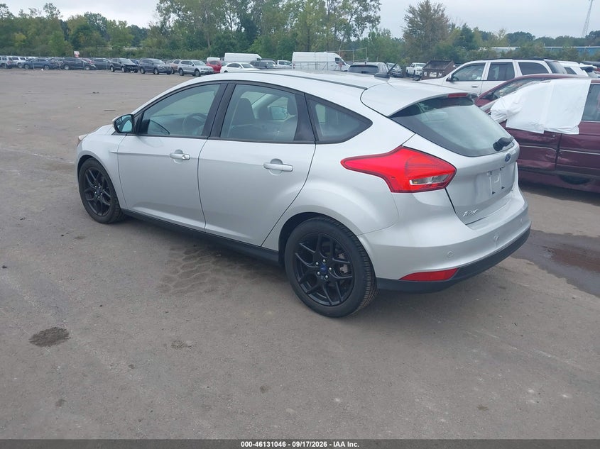 Vin: 1fadp3k27gl307256, lot: 46630779, ford focus se 20163