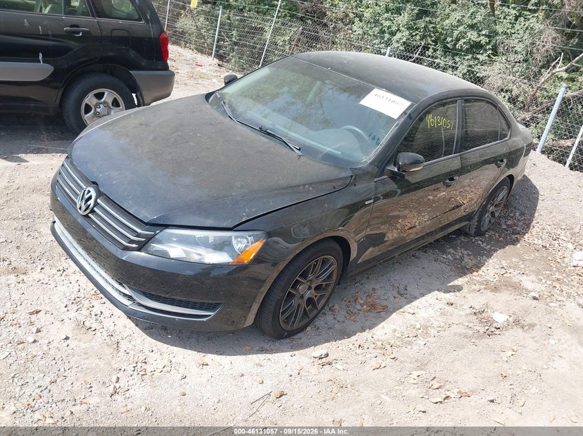 2015 VOLKSWAGEN PASSAT auction photo 2