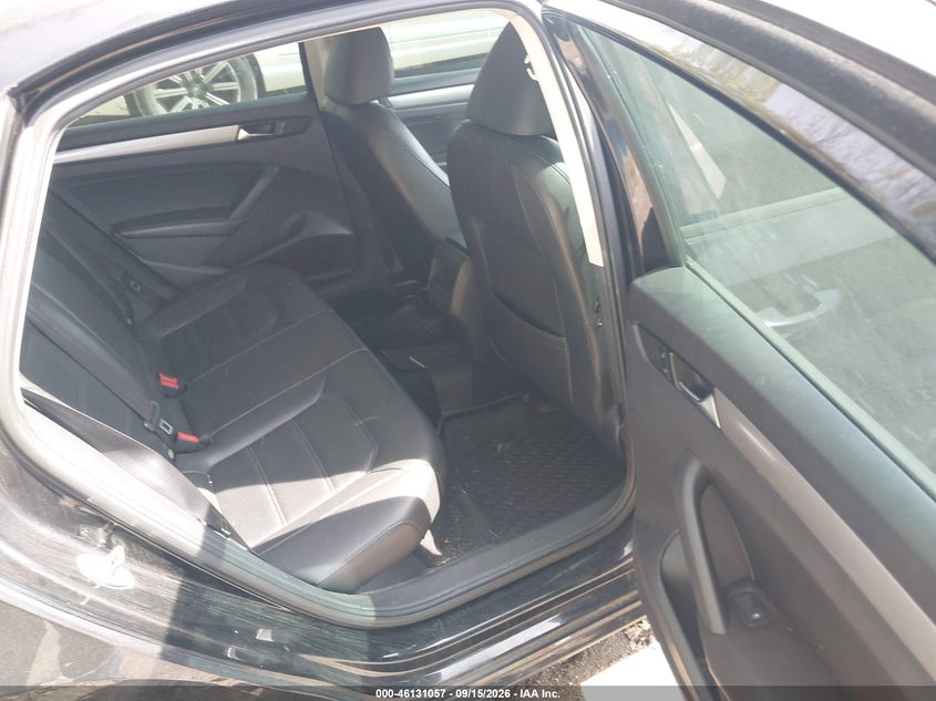 2015 VOLKSWAGEN PASSAT auction photo 8