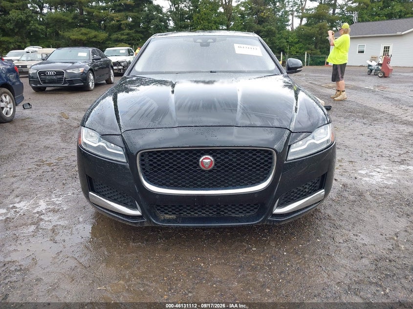 JAGUAR XF - zdjęcie 13