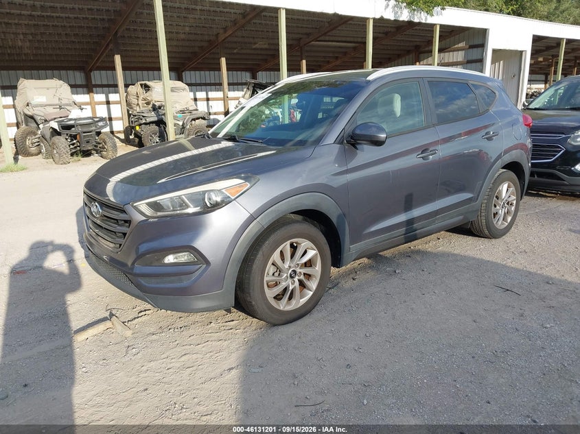 2016 HYUNDAI TUCSON auction photo 2