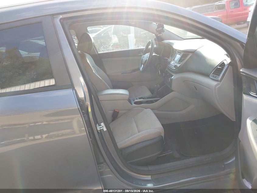 2016 HYUNDAI TUCSON auction photo 5