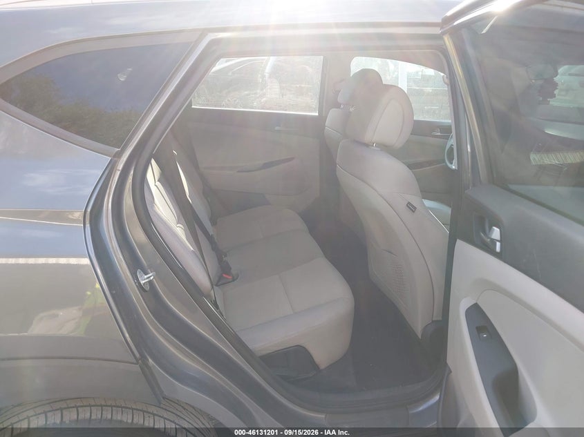 2016 HYUNDAI TUCSON auction photo 8