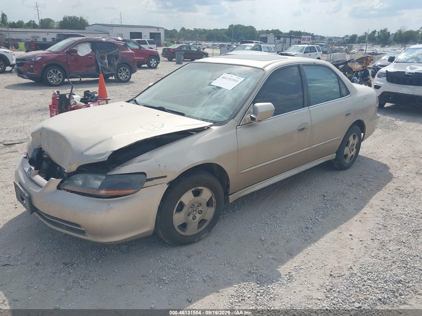 2002 Honda Accord, Front & Rear, IAAI, VIN 1HGCG16532A044820 — photo 2