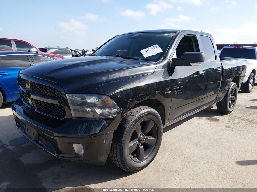 Vin: 1c6rr6gt1js333532, lot: 46631256, ram 1500 big horn  4x2 6'4 box 20182