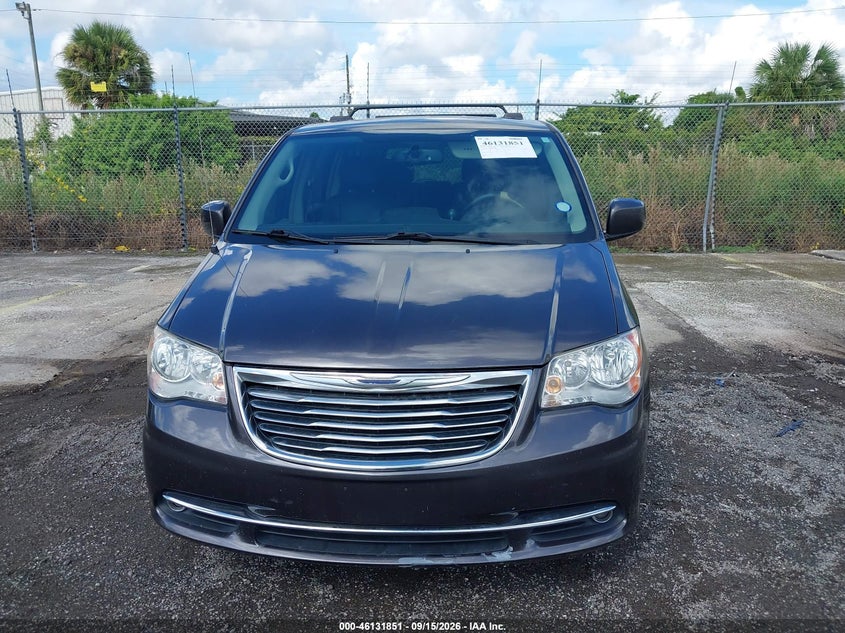2016 CHRYSLER TOWN & COUNTRY auction photo 6
