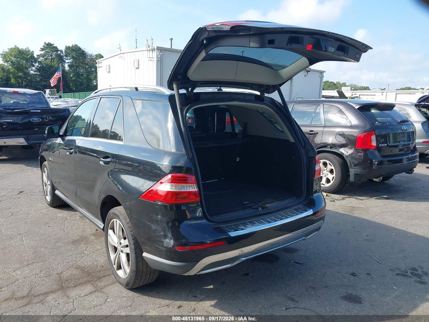 Vin: 4jgda5hb3ea355727, lot: 46631698, mercedes-benz ml 350 4matic 20143