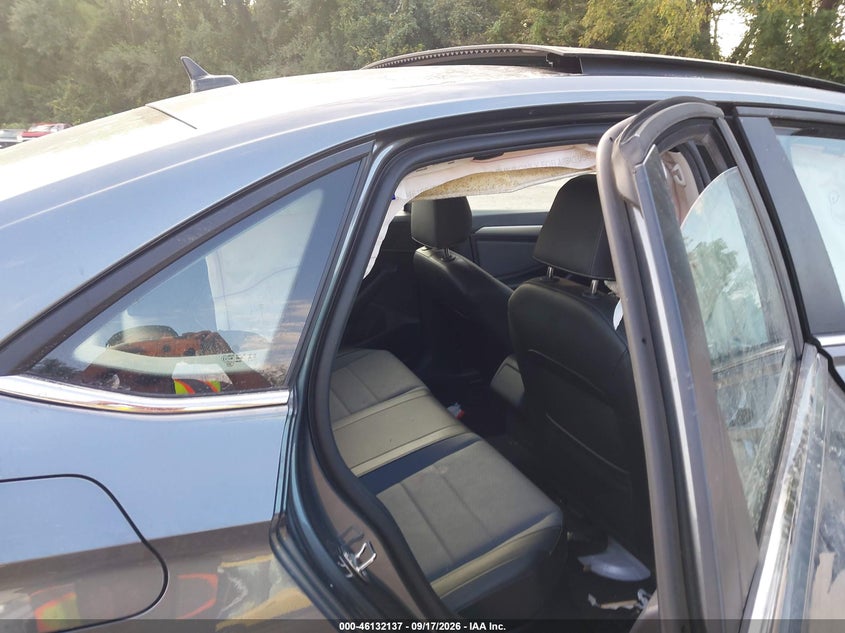 2025 VOLKSWAGEN JETTA auction photo 8