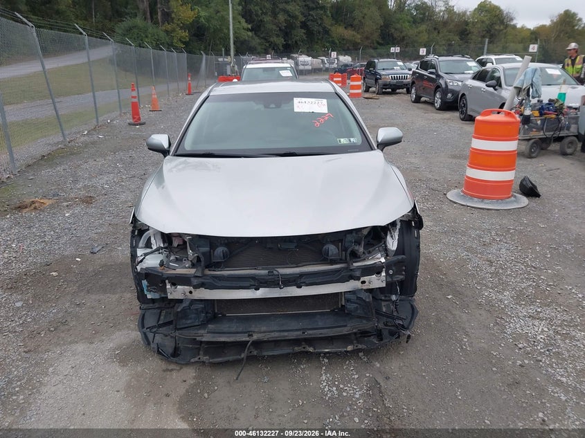 TOYOTA CAMRY 2018 VIN 4T1B11HK1JU578910