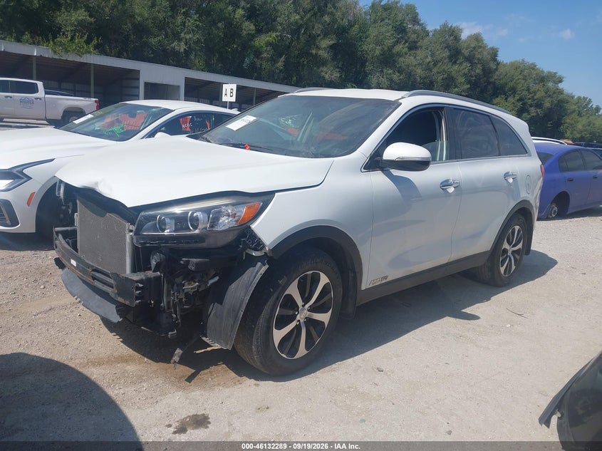 2016 KIA SORENTO auction photo 2