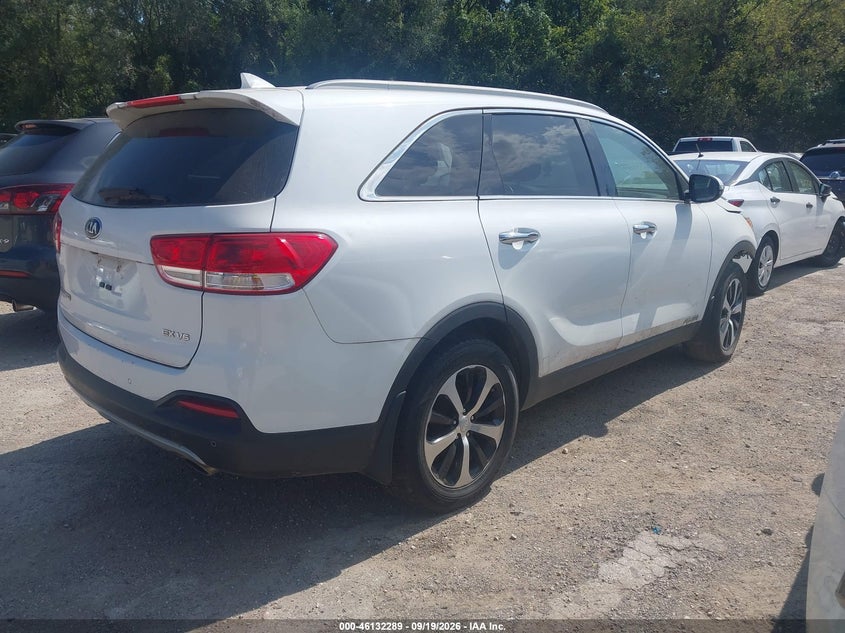 2016 KIA SORENTO auction photo 4
